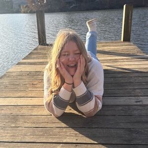 Meet your Posher, Addy